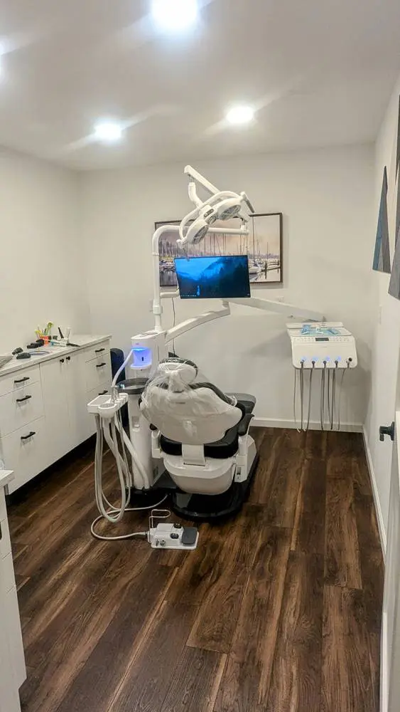 Dentist in 98503